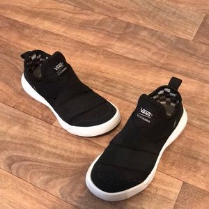 Vans ultrarange gore slip on shoes